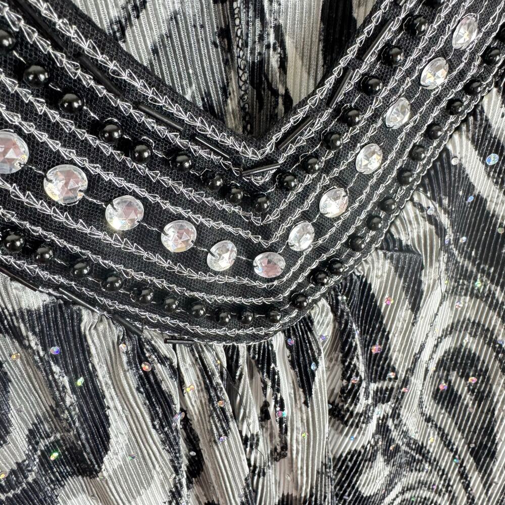 Essentials V-Neck 3/4 Sleeve Accordion Asymmetrical Hem Studded Shimmery Top OX - Picture 3 of 7